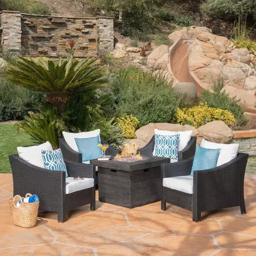 Christopher Knight Home Antibes Set da 5 Pezzi con Poltrone da Club in Vimini da Esterno e Braciere con Cuscini
