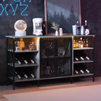 Mobile bar industriale con portabottiglie e mensole