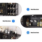 Mobile bar industriale con portabottiglie e mensole