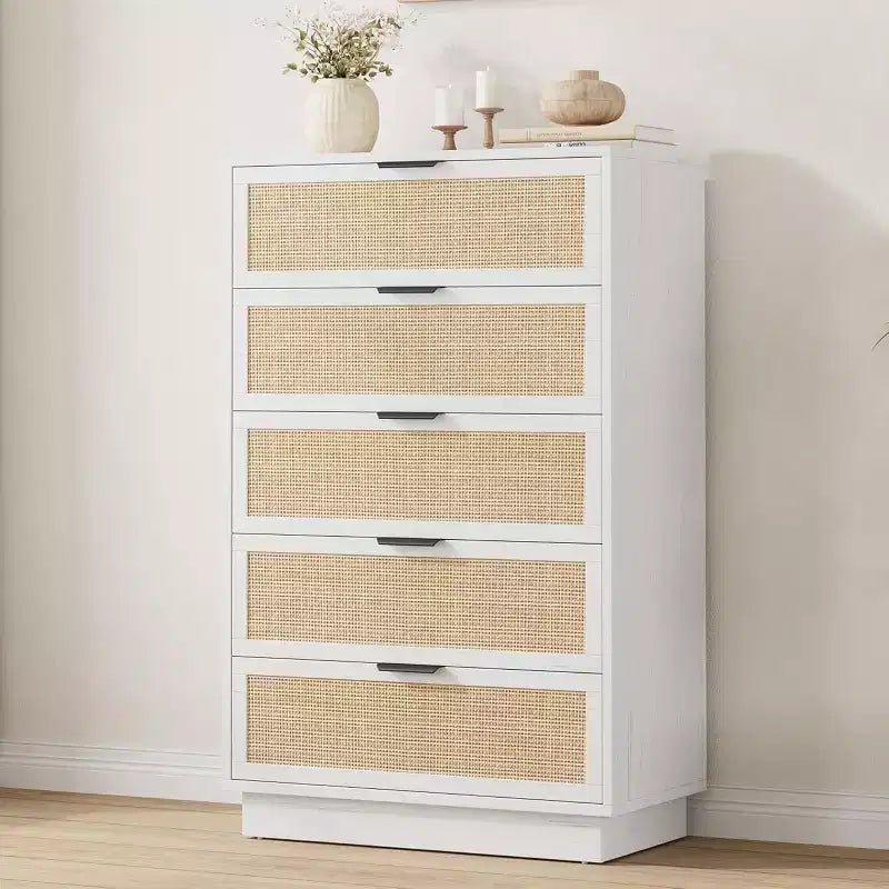 Cassettiera a 5 cassetti in rattan con struttura in legno