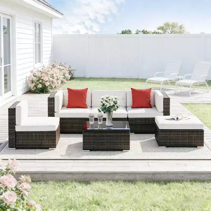 GDFStudio Paige Set Divano da Esterno 6 Pezzi con Pouf e Tavolino da Caffè in Vetro Temperato