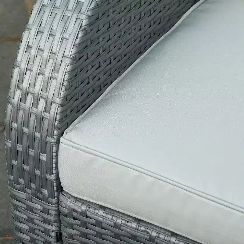 Outsunny Set da 6 Pezzi di Mobili da Giardino per Esterni con Divano in Rattan, Sedia Reclinabile Singola, Set da Conversazione, Pouf, Tavolino e Cuscini, Grigio