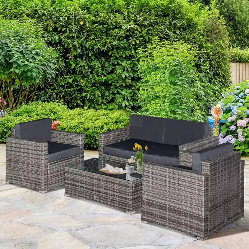 Outsunny Set Mobili da Giardino in Rattan Sintetico 4 Pezzi, Salottino da Esterno con 2 Poltrone, Divanetto a 2 Posti e Tavolino da Caffè con Piano in Vetro