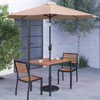 Merrick Lane Set da Pranzo da Esterno Cinque Pezzi in Finto Teak - Tavolo, Due Sedie Club Impilabili Senza Braccioli, Ombrellone Grigio da 2,7 m e Base