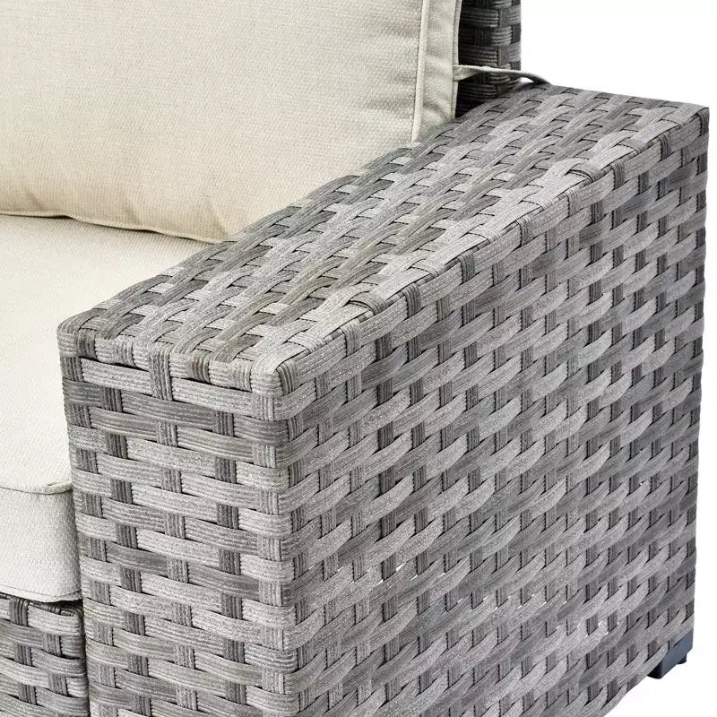 Marlton Set di mobili da esterno in vimini a 8 pezzi per patio, divano componibile con poltrona girevole e cuscini